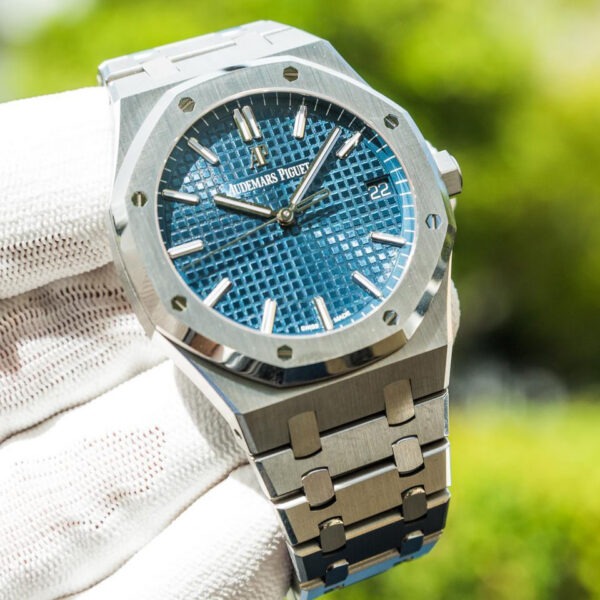 A&P ROYAL OAK “Night Blue Cloud 50” Dial 41mm