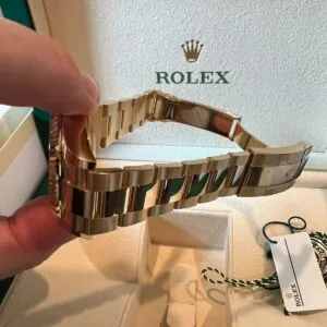 RLX Sky-Dweller 42mm 336938-0001/0004 Yellow Gold Champagne Dial Jubilee