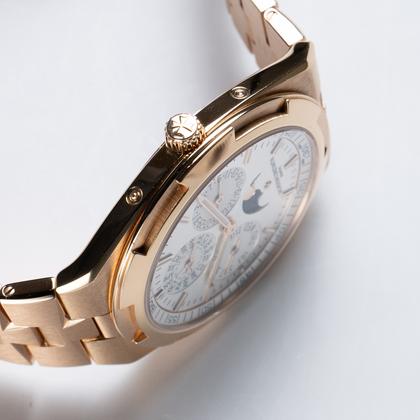 Vacheron Constantin Overseas Perpetual Calendar Ultra-Thin Ref. # 4300V/120R-B064