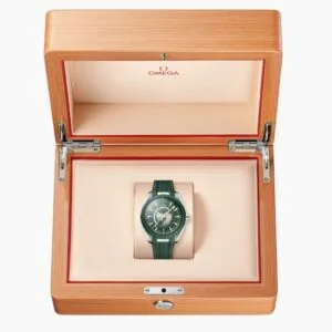Omega AQUA TERRA 150M CO‐AXIAL MASTER CHRONOMETER GMT WORLDTIMER 43 MM
