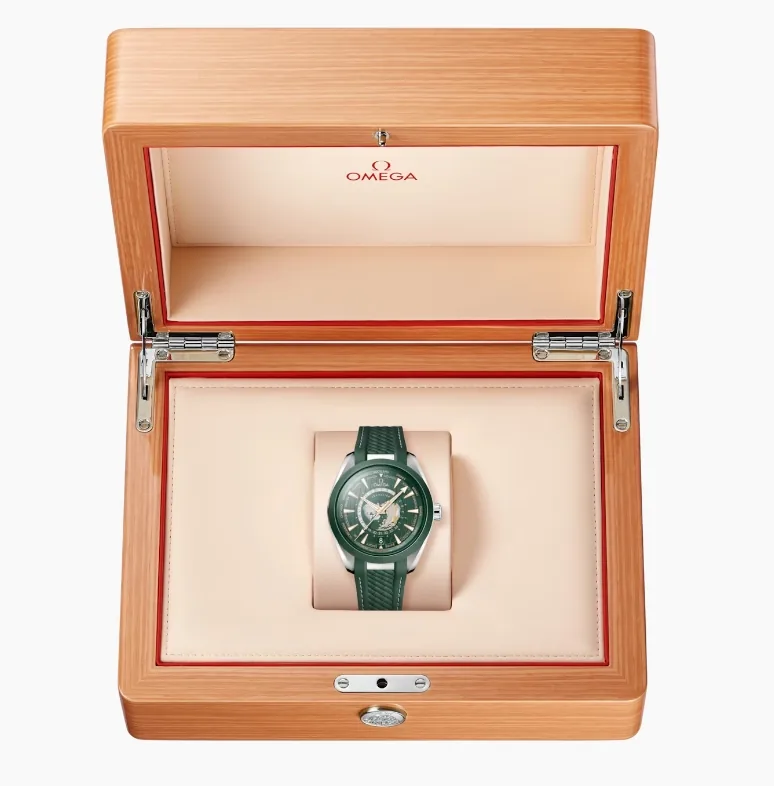 Omega AQUA TERRA 150M CO‐AXIAL MASTER CHRONOMETER GMT WORLDTIMER 43 MM