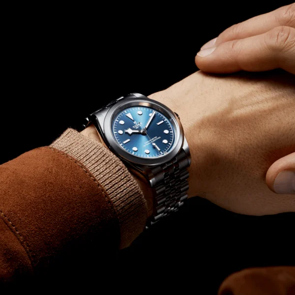 【7A Quality】TUDOR Black Bay 41mm Blue Dial Men's Five-Link Bracelet Automatic Watch M79680-0002