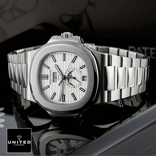 Patek Philippe Nautilus 5726 Steel Case Replica on the box