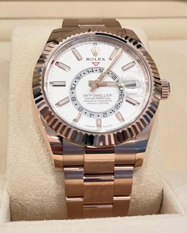 RLX Sky-Dweller 42mm 336935-0003/0007 Rose Gold White Dial Oyster