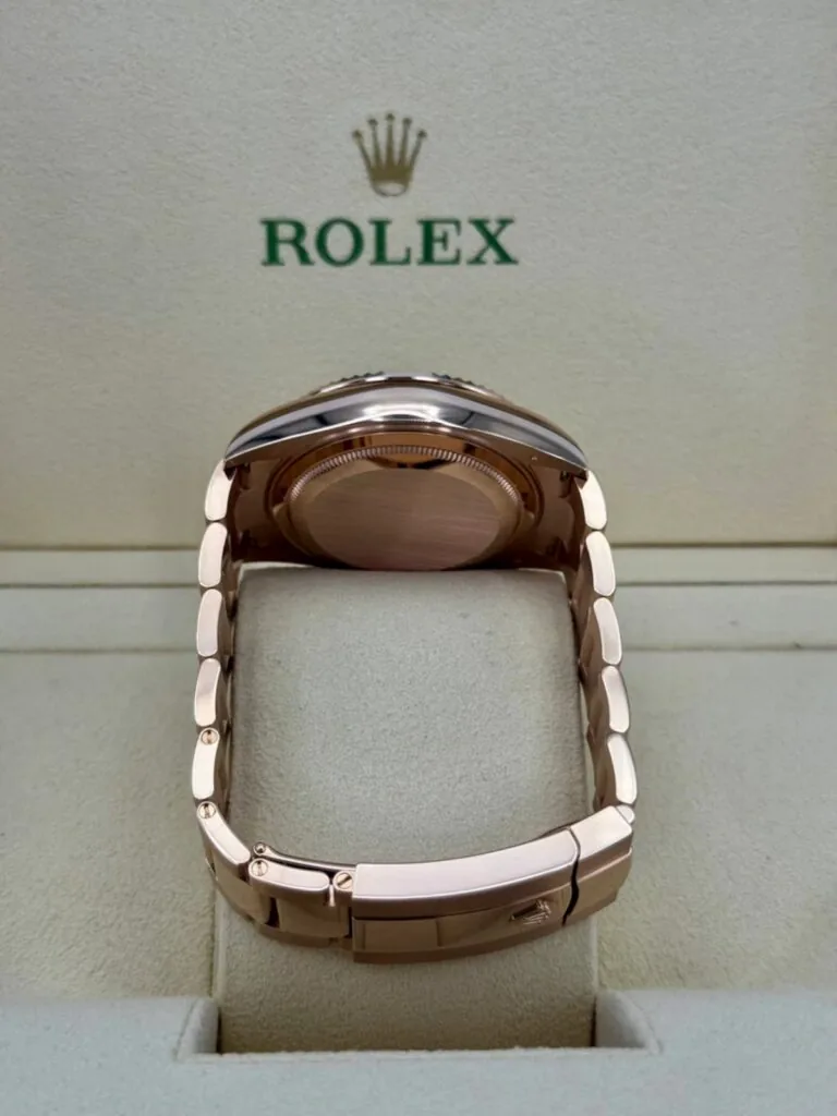 RLX Sky-Dweller 42mm 336935-0001/0005 Rose Gold Blue Dial Oyster