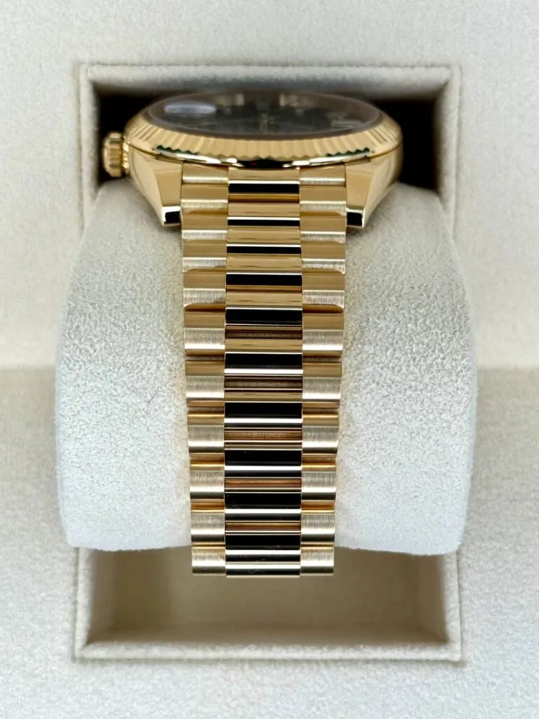 RLX Yellow Gold President Day Date 40mm Onyx Diamond Dial - 228238