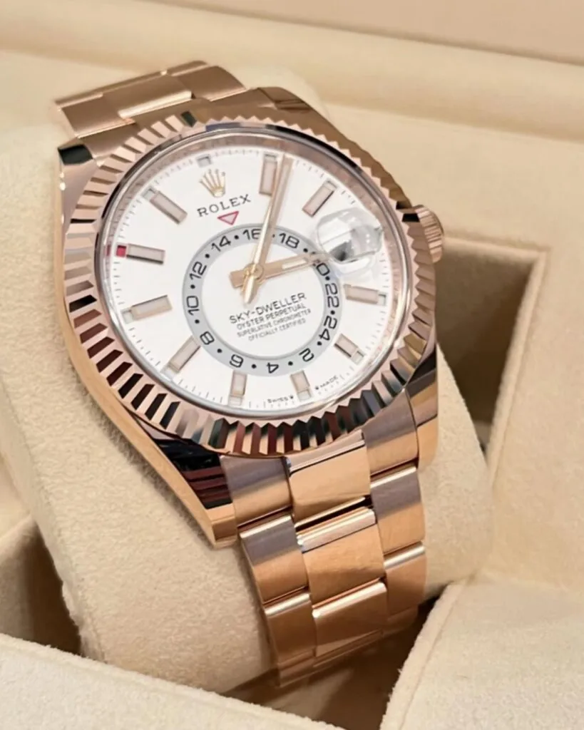 RLX Sky-Dweller 42mm 336935-0003/0007 Rose Gold White Dial Oyster