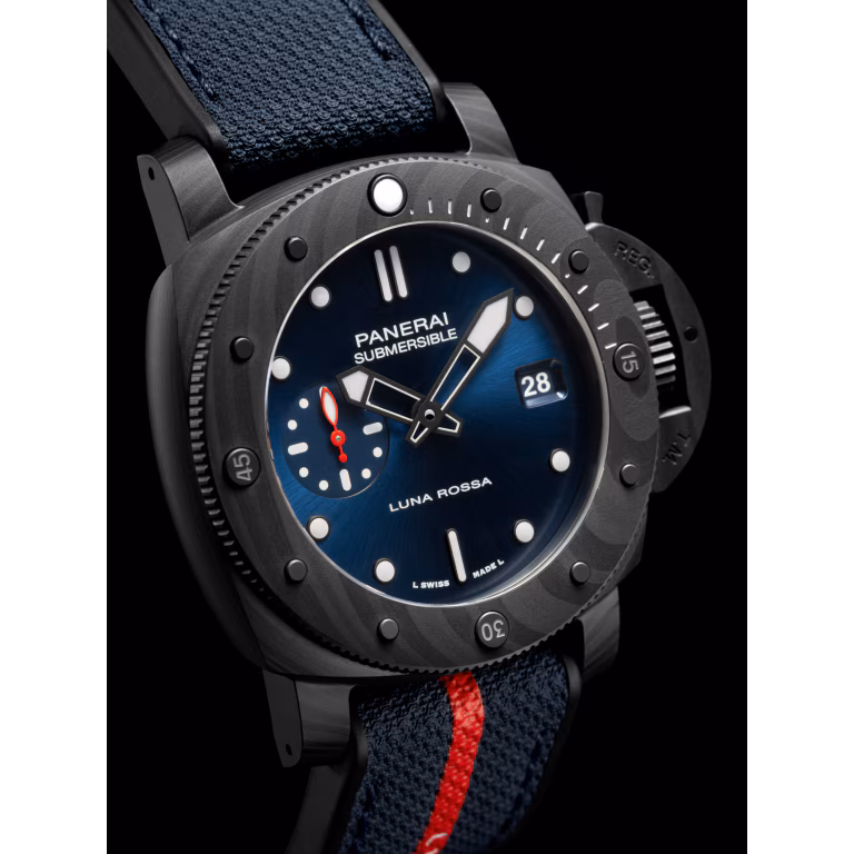 【7A Quality】Panerai Submersible Luna Rossa Carbotech™ 42mm PAM01563