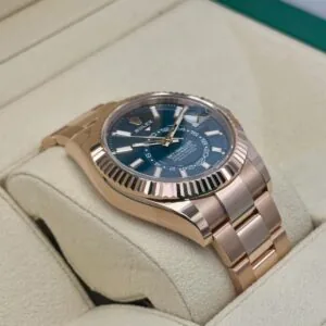 RLX Sky-Dweller 42mm 336935-0001/0005 Rose Gold Blue Dial Oyster
