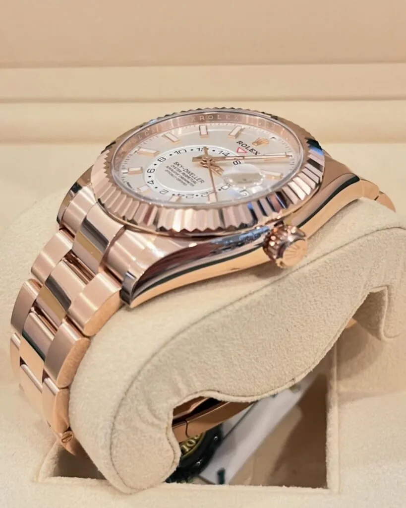 RLX Sky-Dweller 42mm 336935-0003/0007 Rose Gold White Dial Oyster