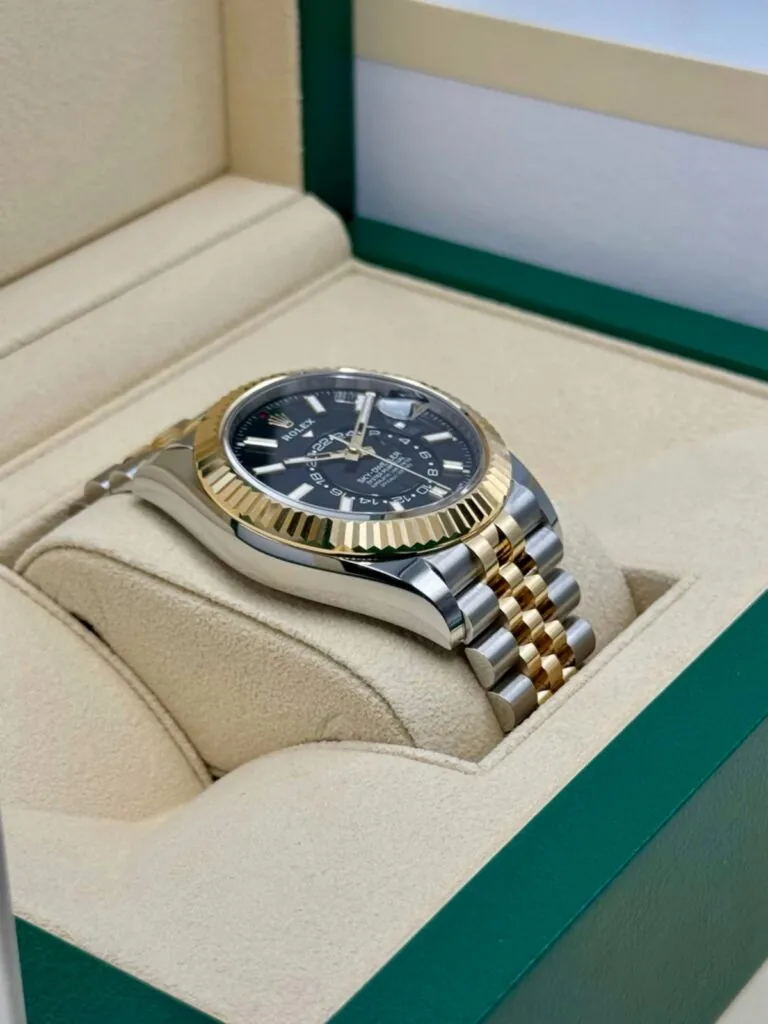 RLX Sky-Dweller 42mm 336933-0003/0004 Two-Tone Yellow Gold Black Dial Jubilee