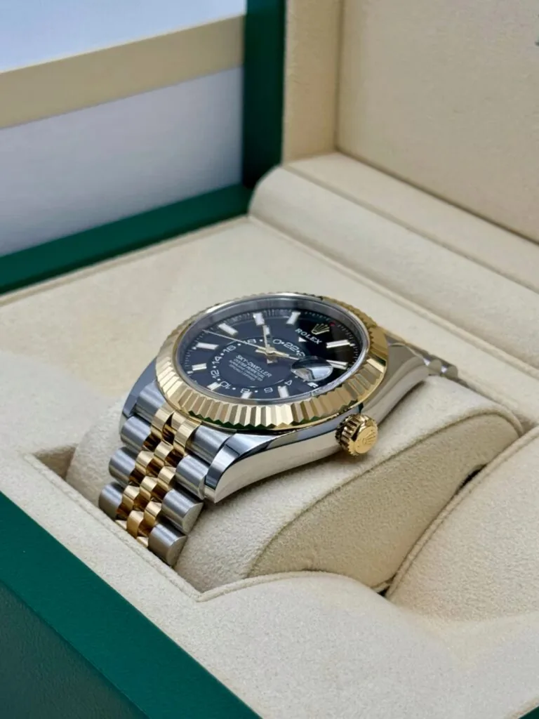 RLX Sky-Dweller 42mm 336933-0003/0004 Two-Tone Yellow Gold Black Dial Jubilee