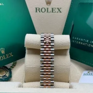 RLX Datejust m278381-0025/0026 Mother-of-Pearl Diamond 31mm Dial Diamond-Set Bezel and Oyster Bracelet Watch