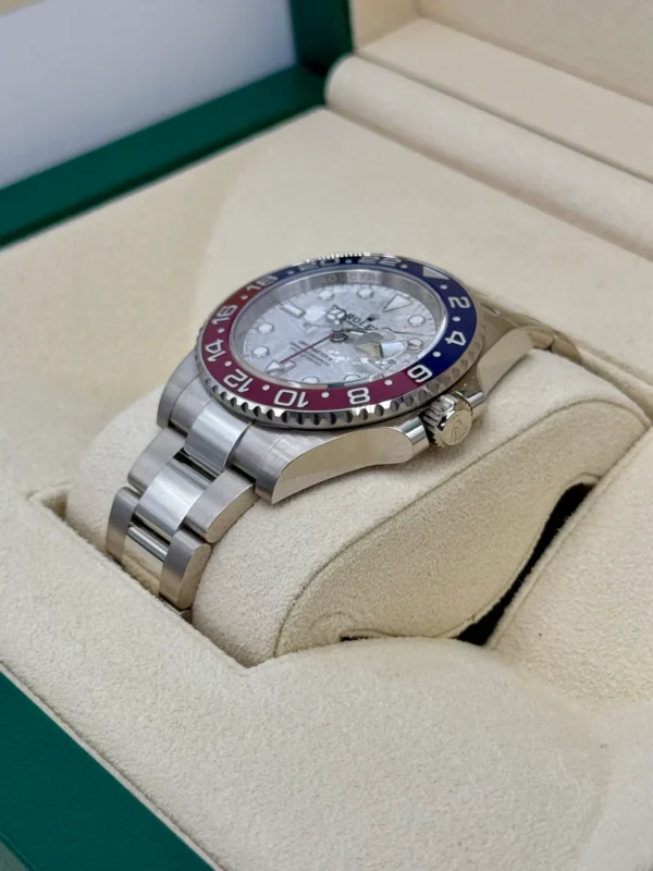 RLX GMT-Master II 40mm 126719BLRO-0002